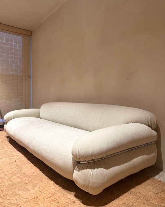 Sesann Grand Sofa by Gianfranco Frattini