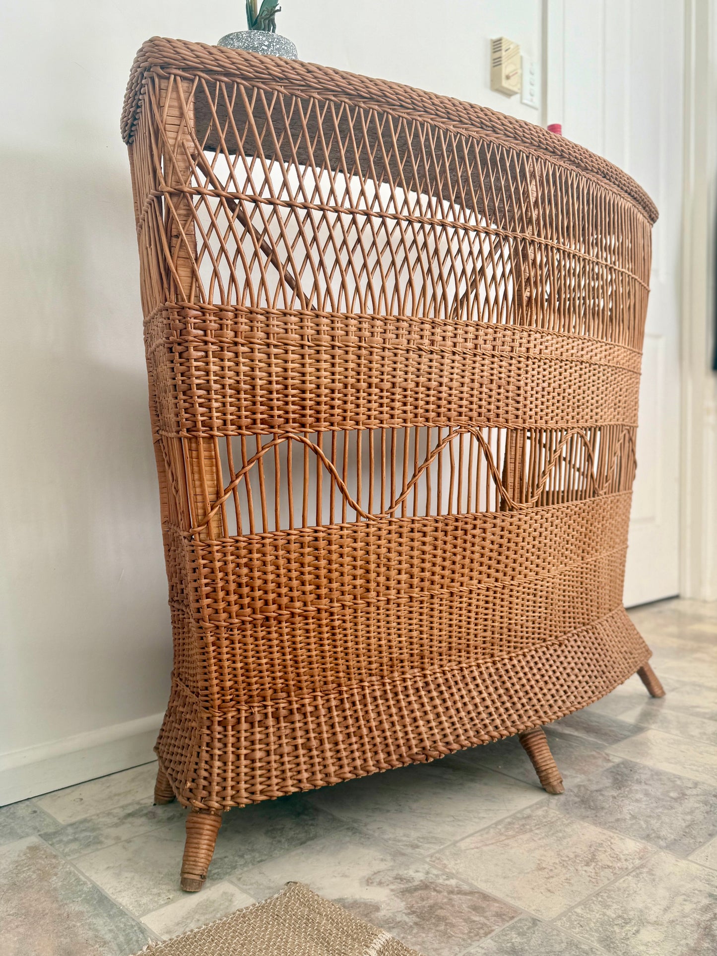 1960s Bamboo & Wicker Dry Bar – In the Style of Tito Agnoli