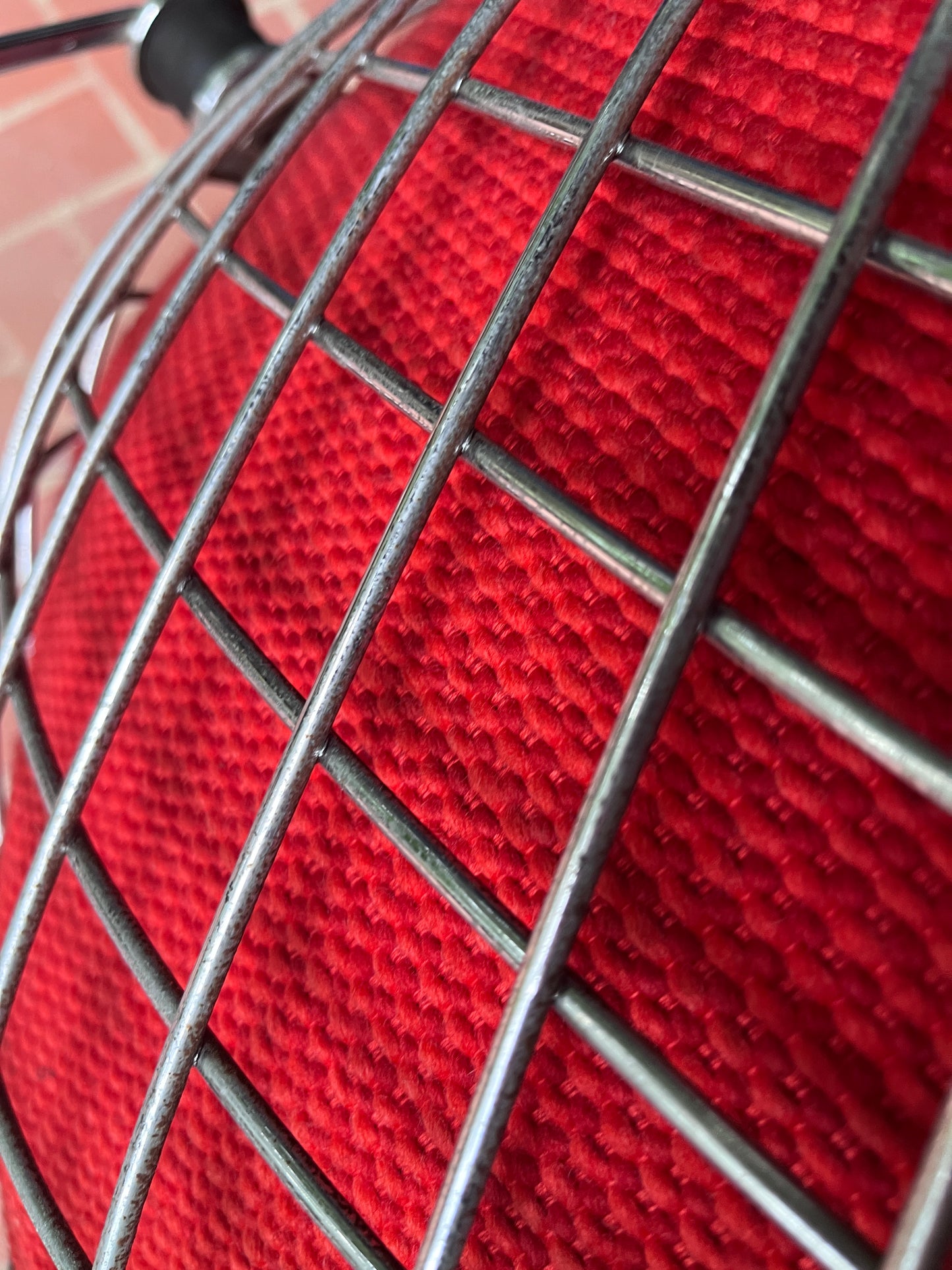- Knoll Harry Bertoia Large Diamond Chair