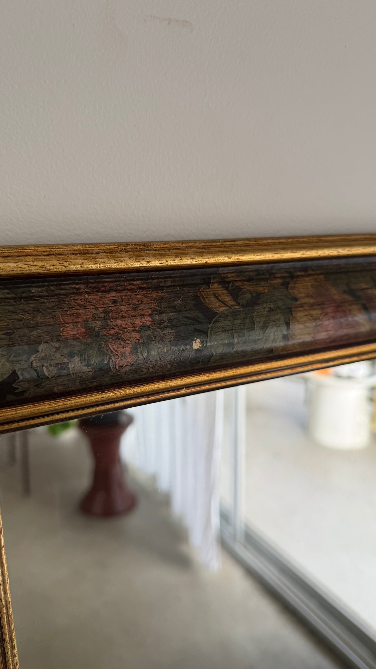 Vintage Floral Motif Mirror