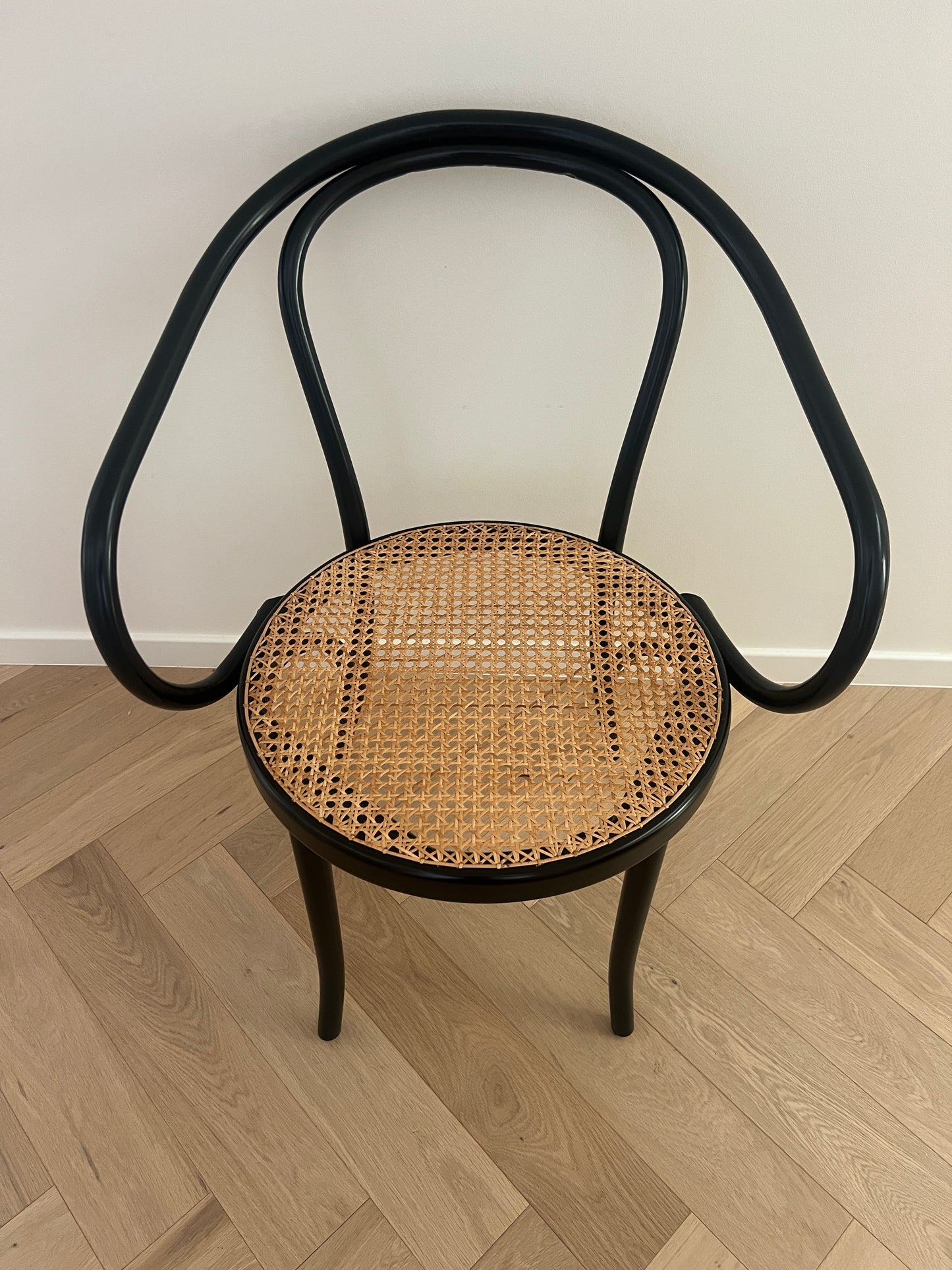 Set of 8 Thonet No. B9 Le Corbusier Cane Chairs - Black