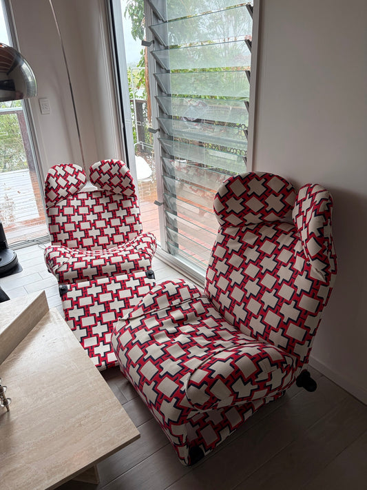 Wink Lounge Chair, designed by Toshiyuki Kita 1980s - Two Available