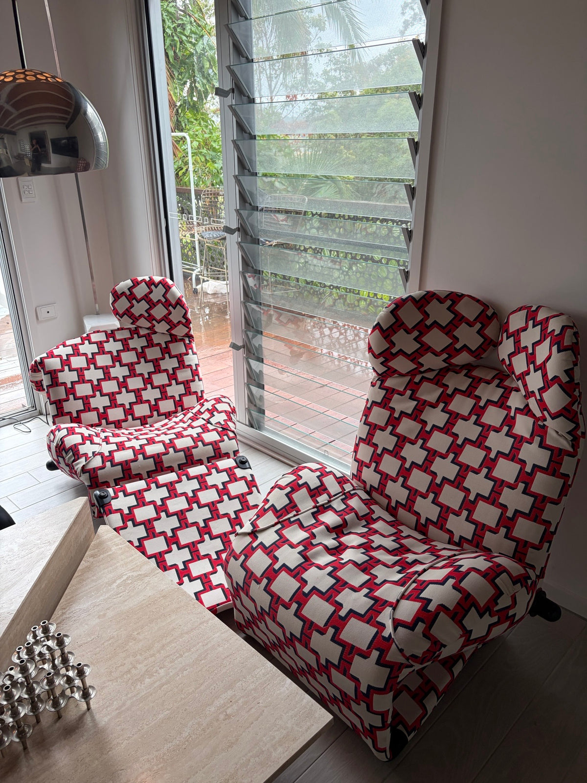Wink Lounge Chair, designed by Toshiyuki Kita 1980s - Two Available