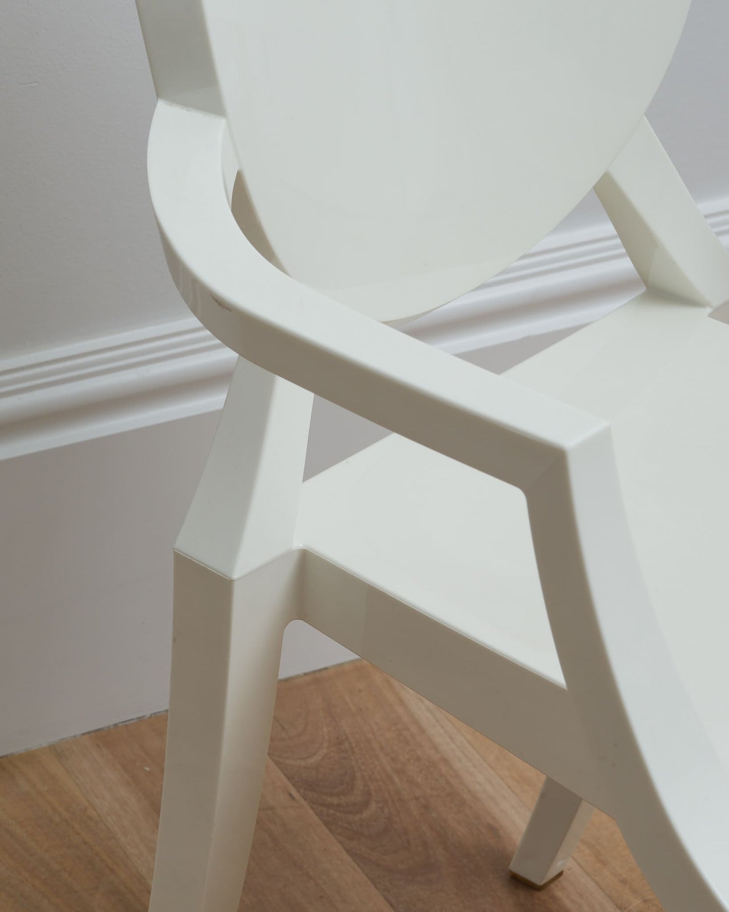 Kartell Louis Ghost Chair - Philippe Starck