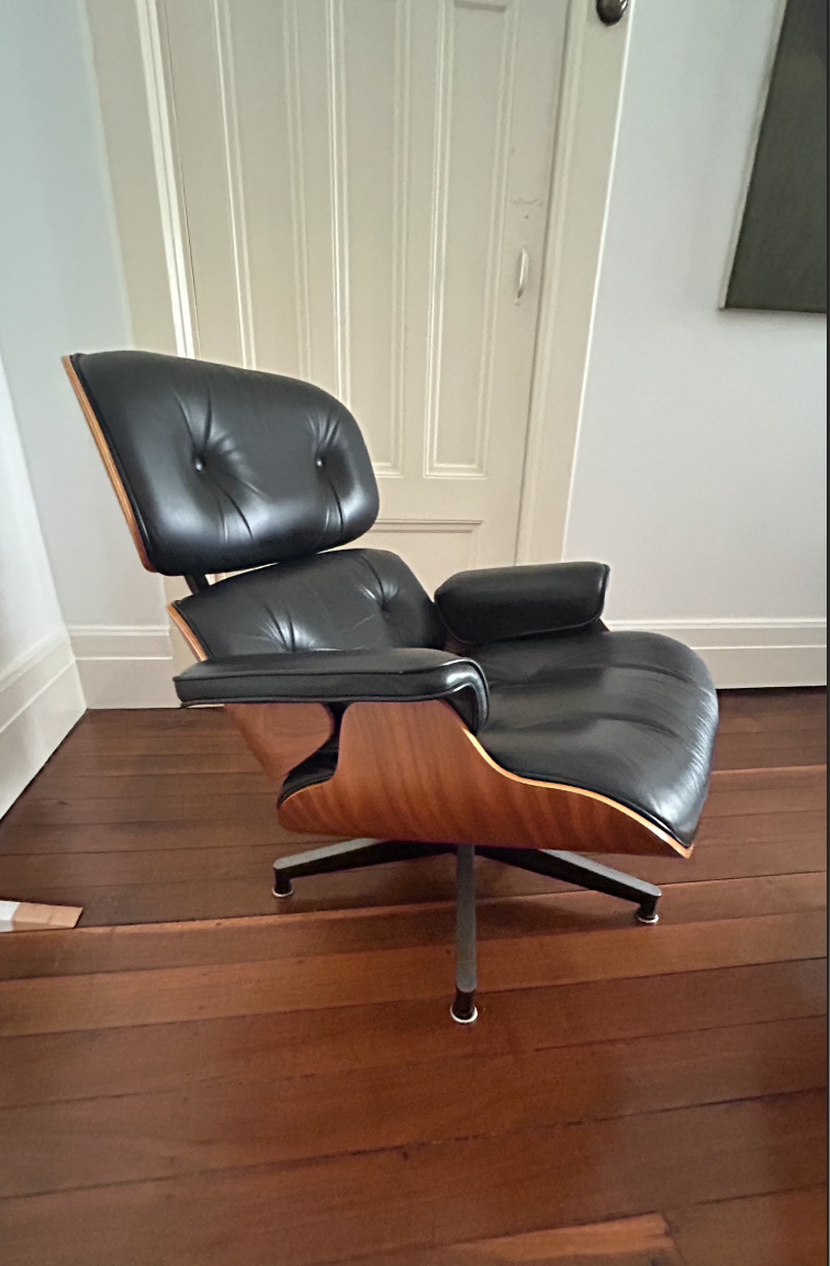 Eames Lounge Chair & Ottoman - Herman Miller