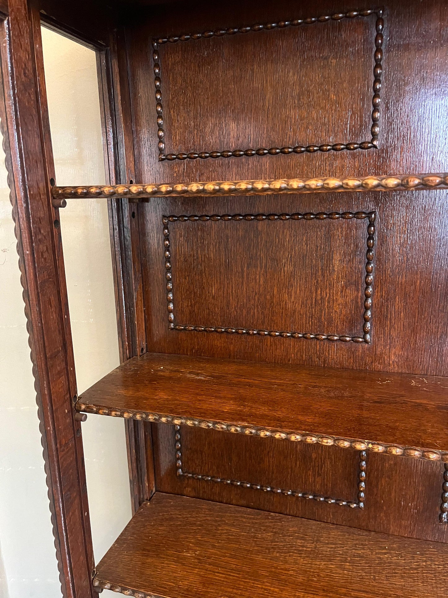 Antique Arts & Crafts Oak Display Cabinet (c.1905–1925)