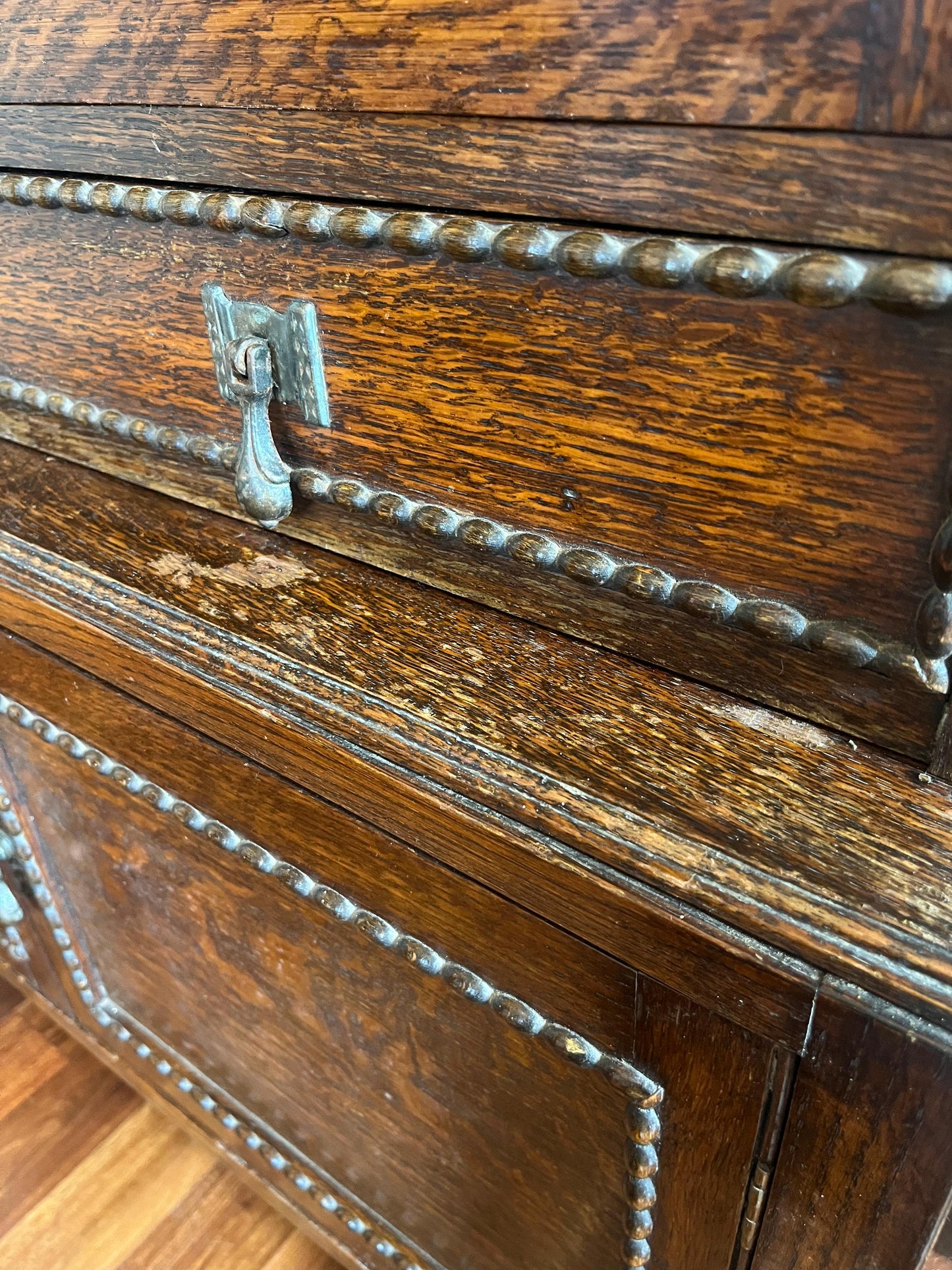 Antique Arts & Crafts Oak Display Cabinet (c.1905–1925)