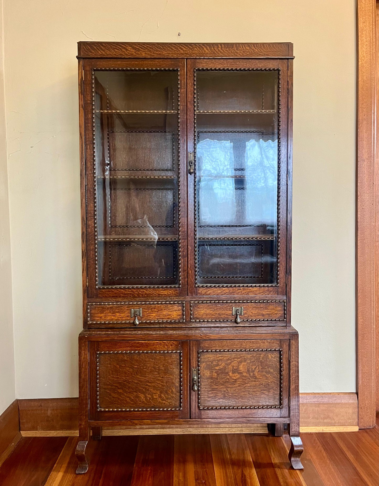 Antique Arts & Crafts Oak Display Cabinet (c.1905–1925)