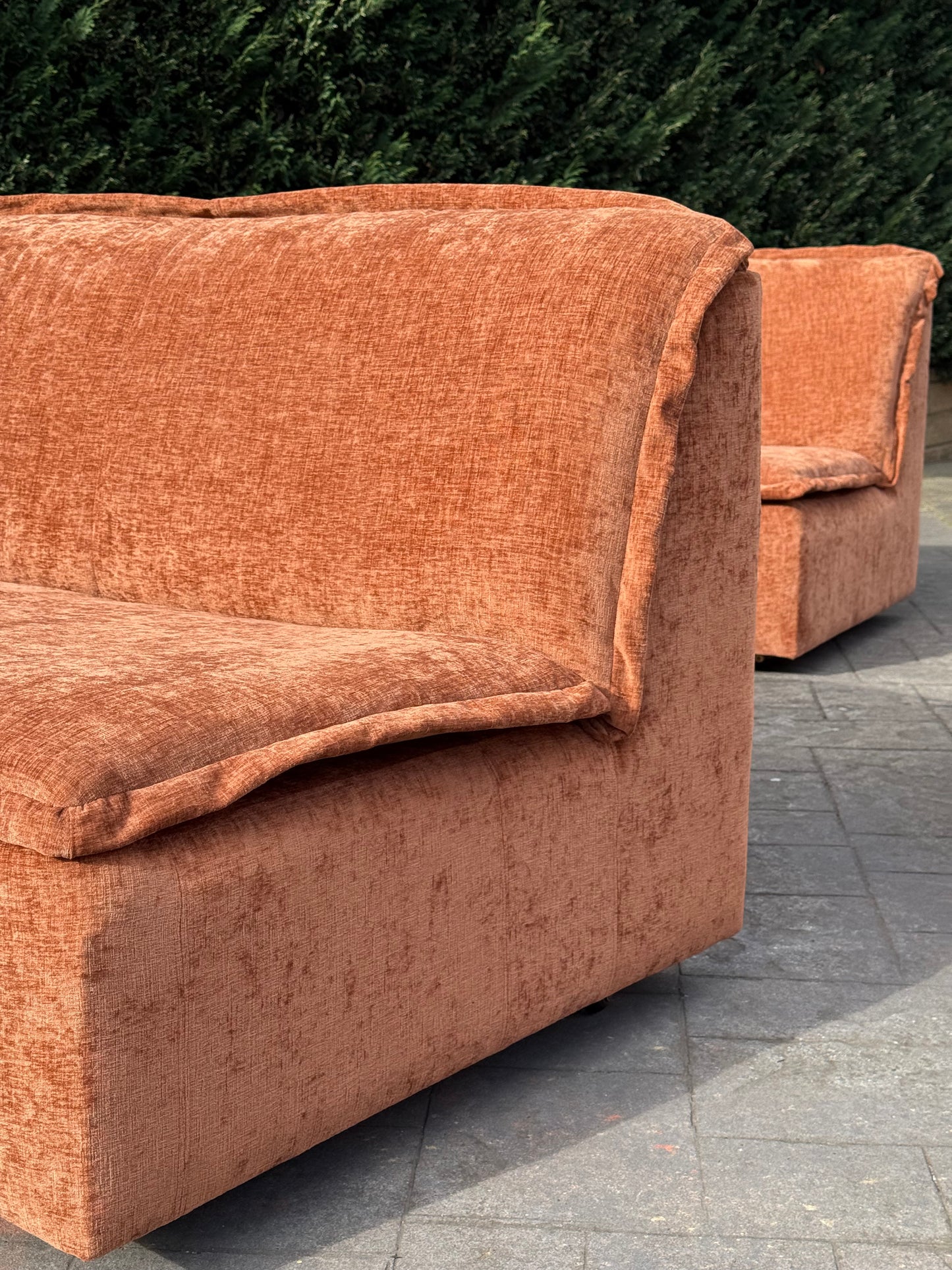 Large curved Cinnamon sofa set