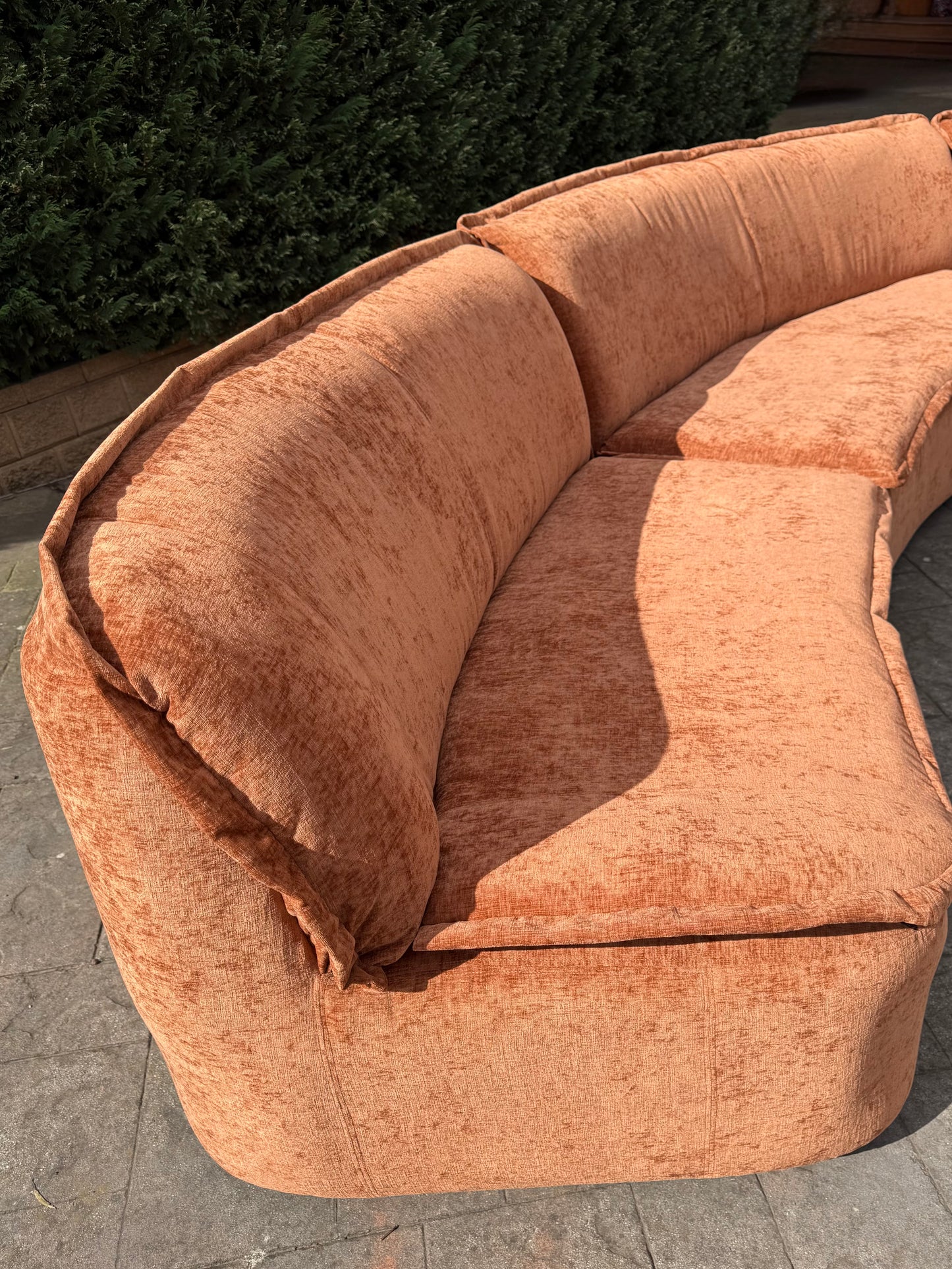 Large curved Cinnamon sofa set