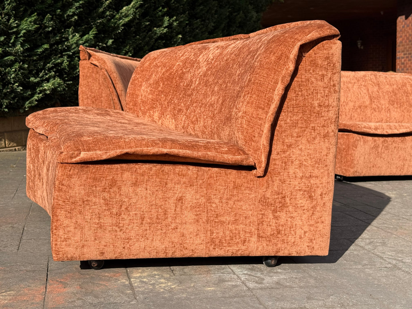 Large curved Cinnamon sofa set