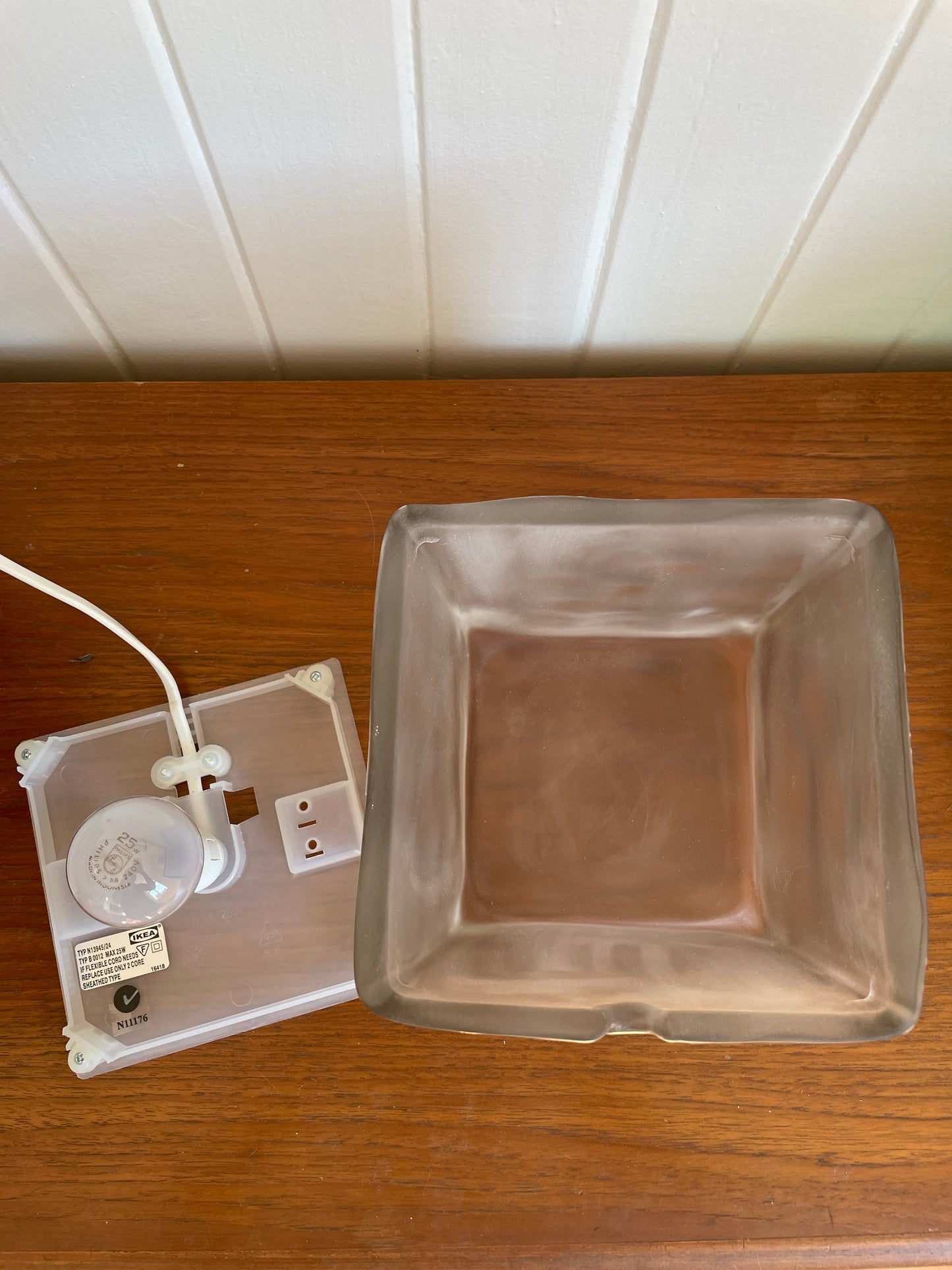 - 00s IKEA Iviken Ice Cube Lamp