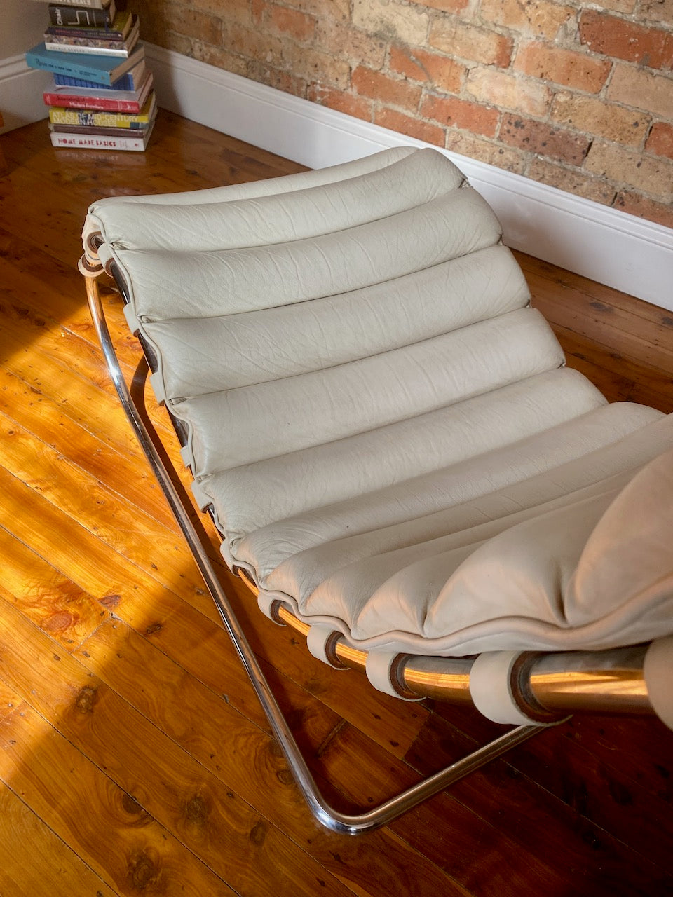 Knoll Mies Van Der Rohe Chaise Lounge