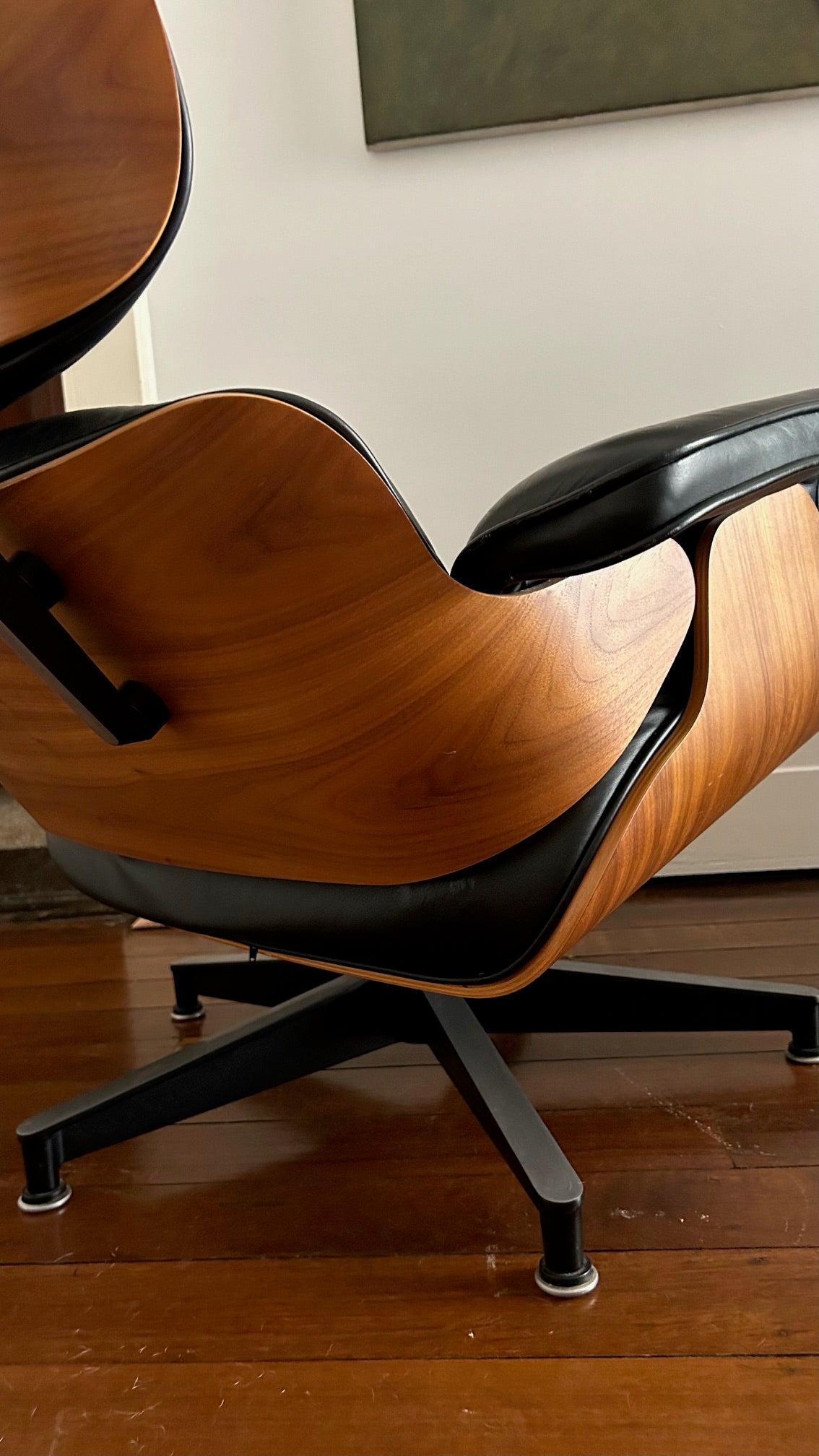 Eames Lounge Chair & Ottoman - Herman Miller