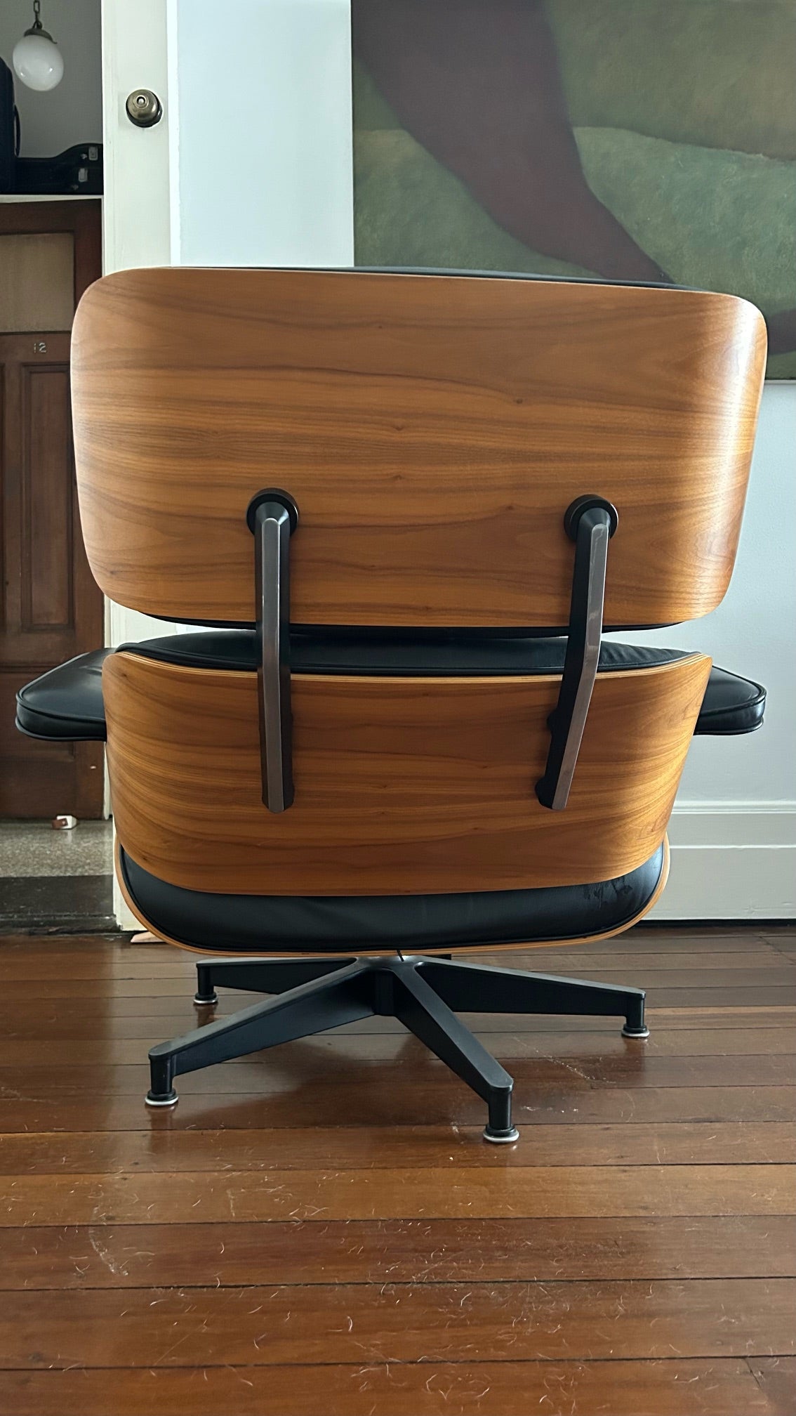 Eames Lounge Chair & Ottoman - Herman Miller