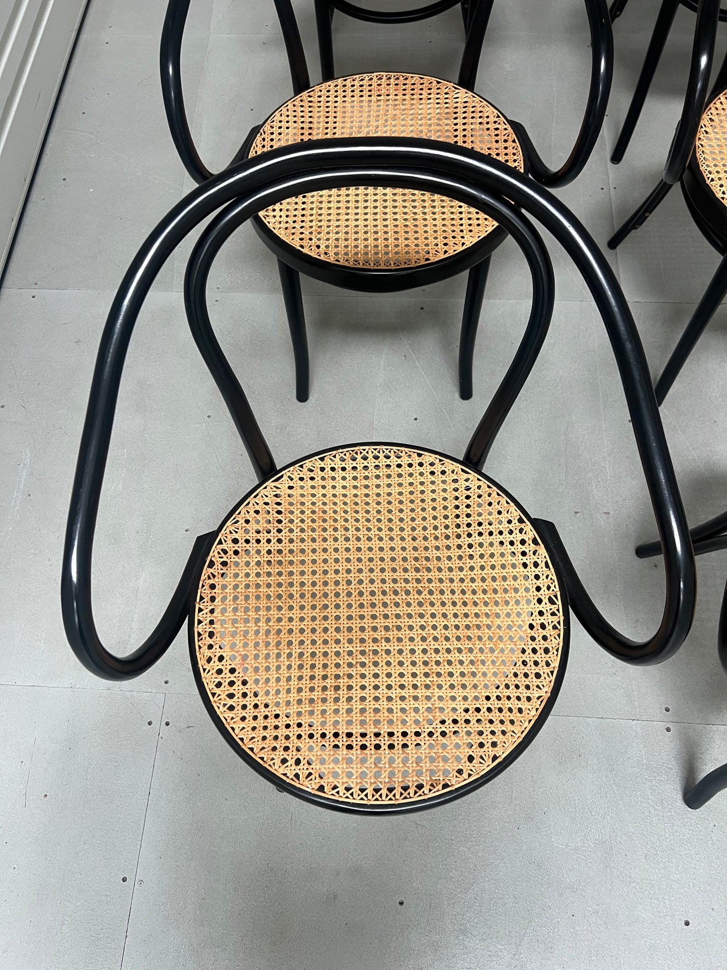 Set of 8 Thonet No. B9 Le Corbusier Cane Chairs - Black