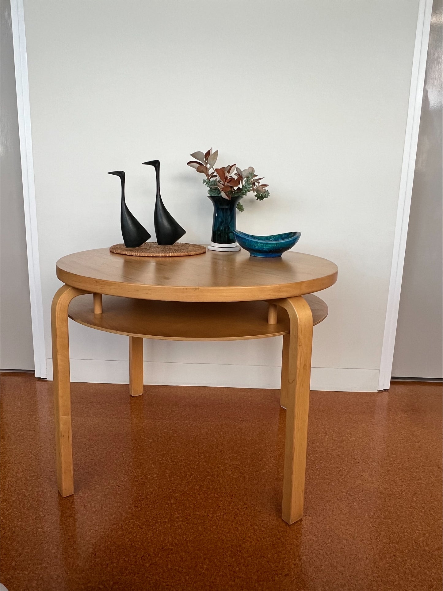 Alvar Aalto ARTEK double 907B table