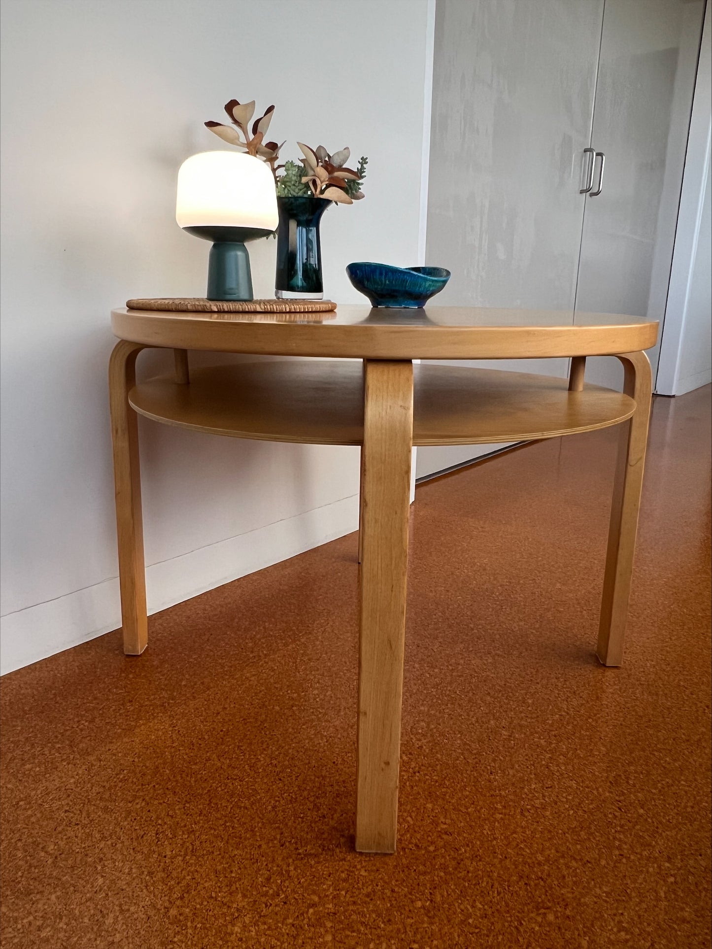 Alvar Aalto ARTEK double 907B table