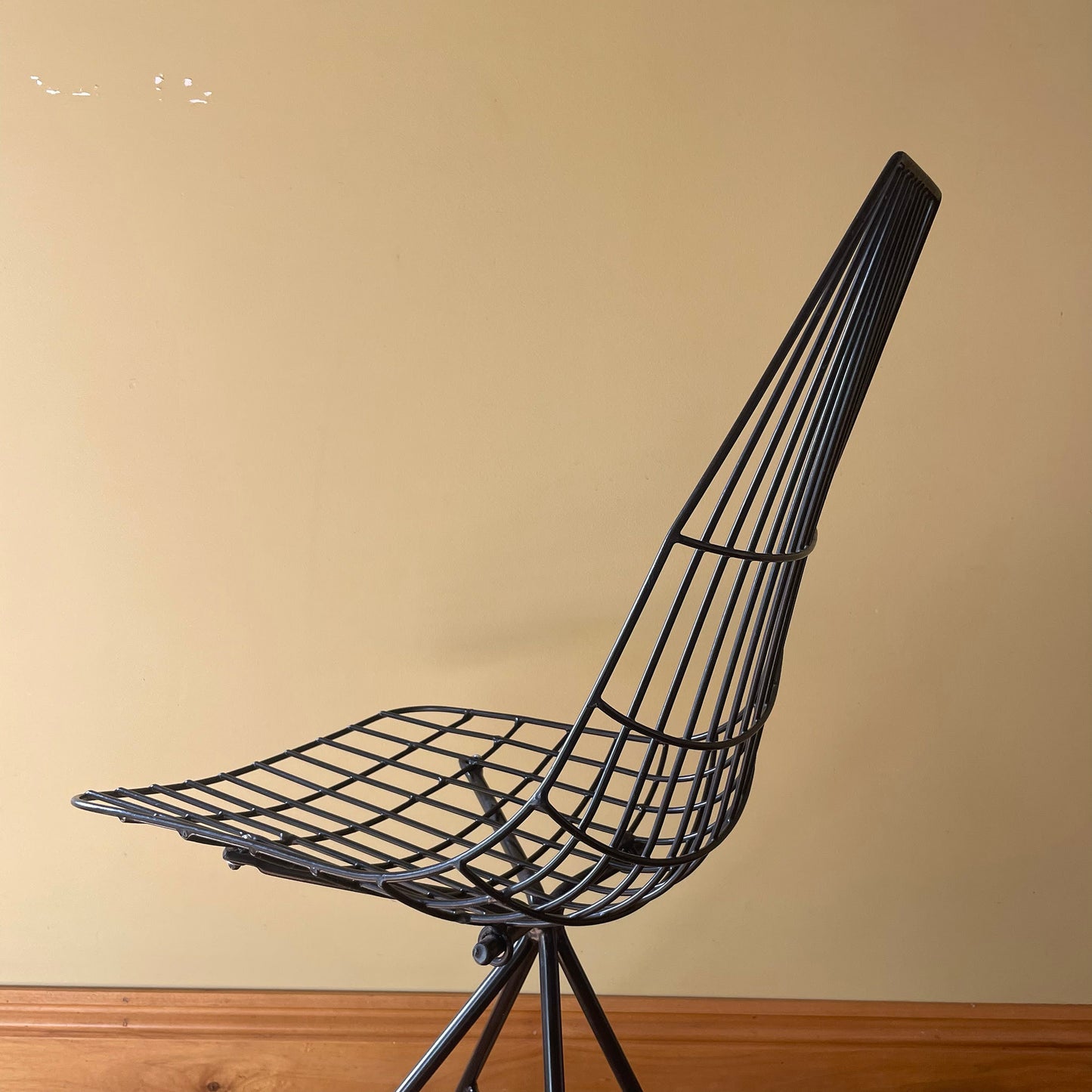 Clement MEADMORE - DC 601A chair
