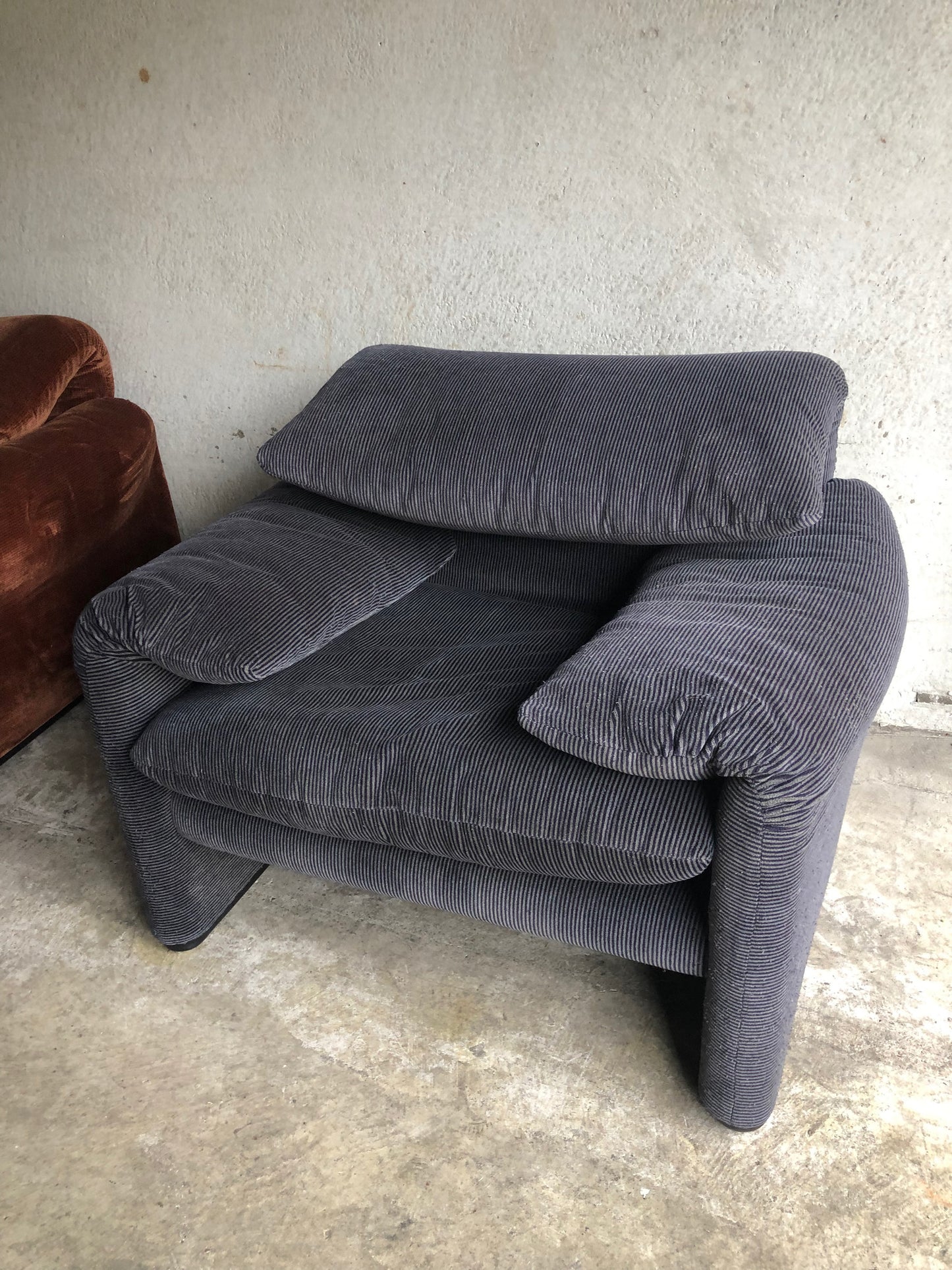 - Original Maralunga Sofa Chair by Magistretti for Cassina