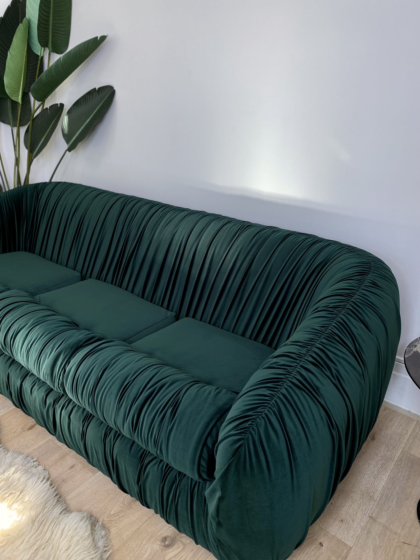 - Flerbelle Sofa & Armchairs
