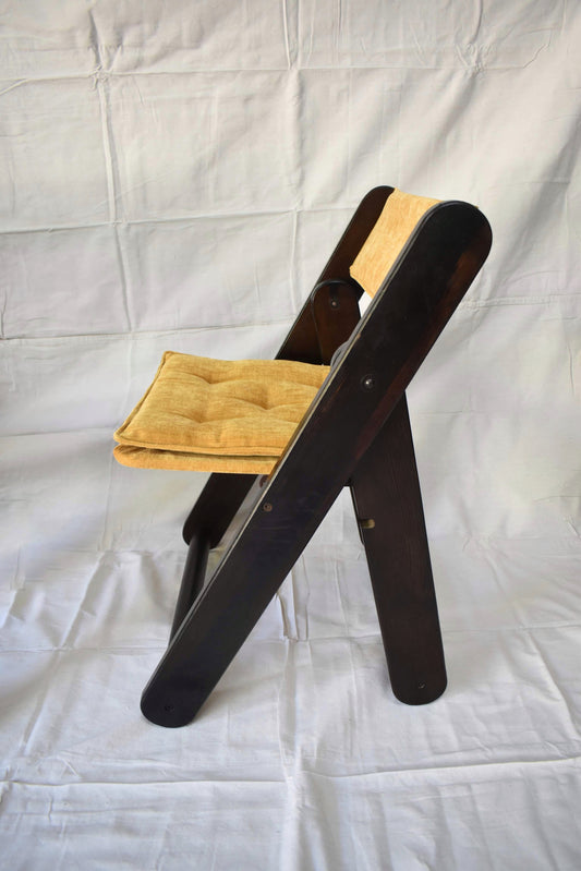 - P-1541 Scissor Chairs by Juliusz Kedziorek, for Gościcińska Fabryka Mebli GFM, Poland - Six Available