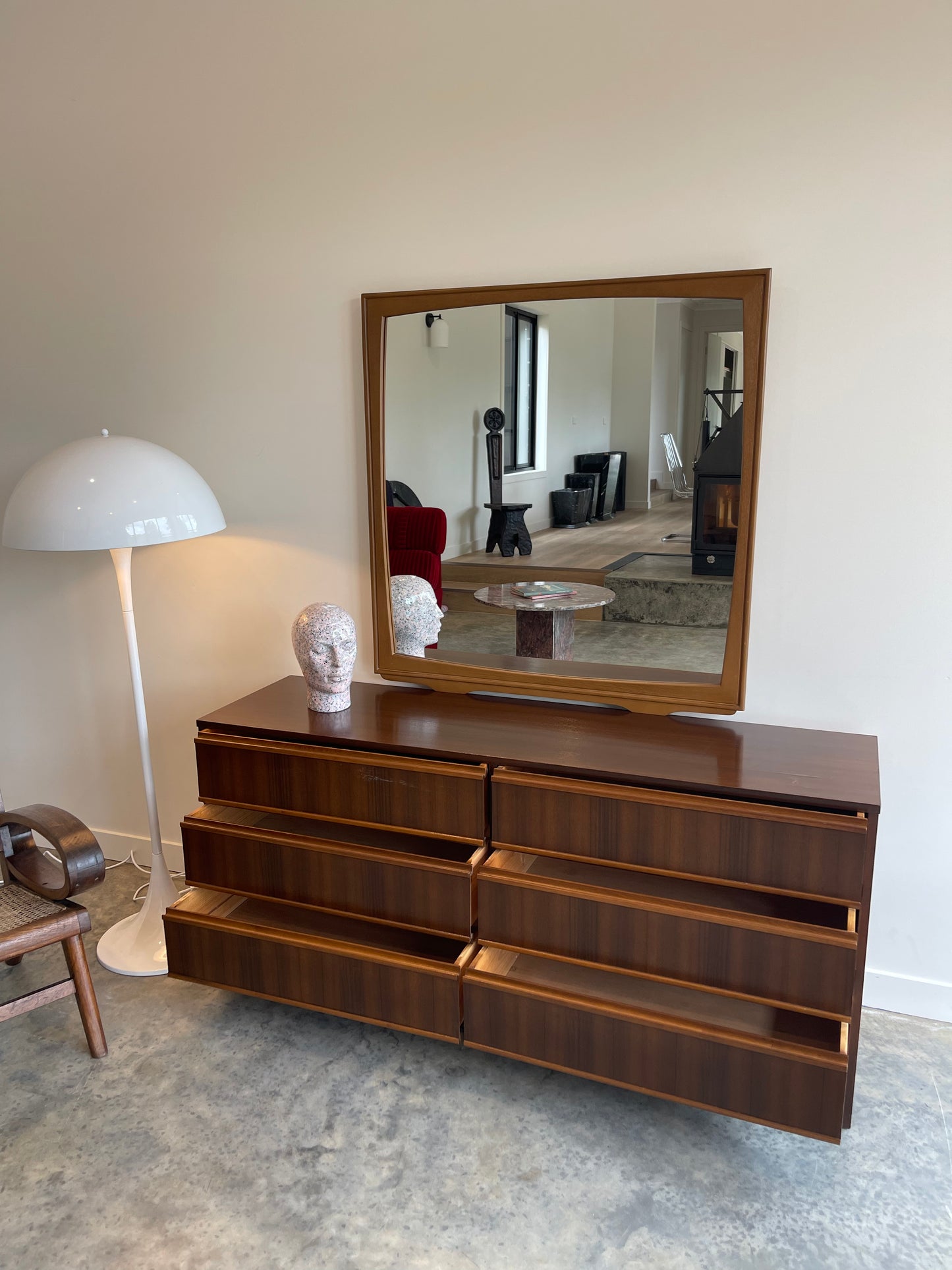 X 70's Reliance Dresser