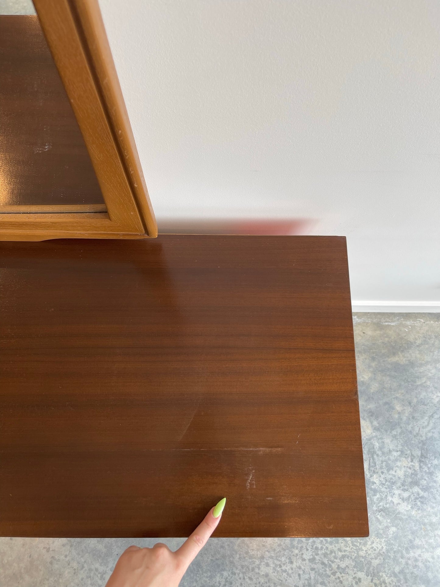 X 70's Reliance Dresser