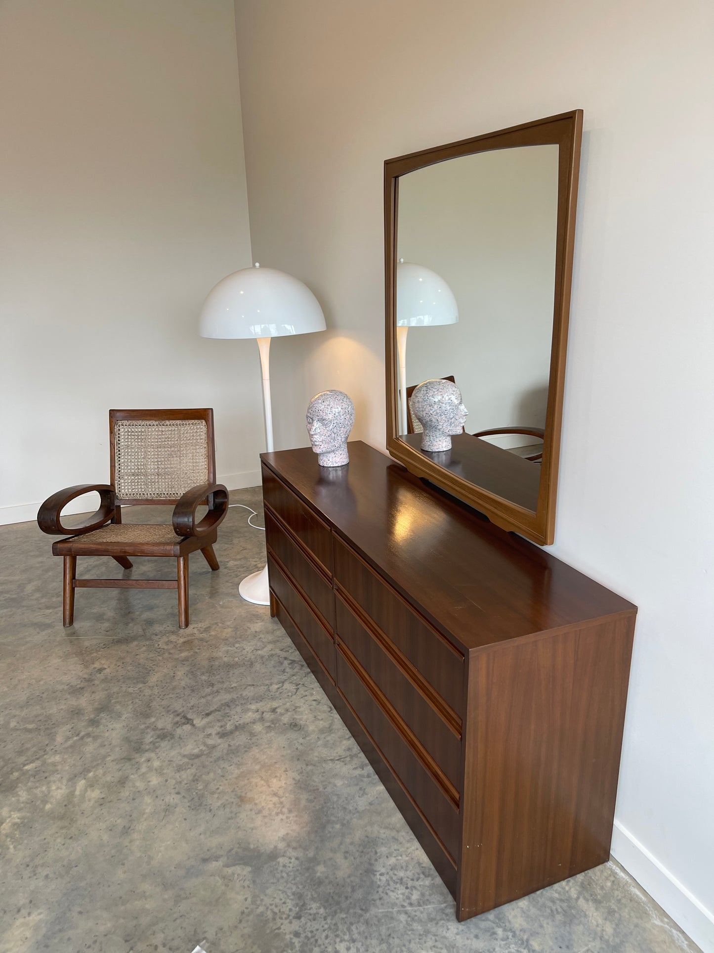 X 70's Reliance Dresser