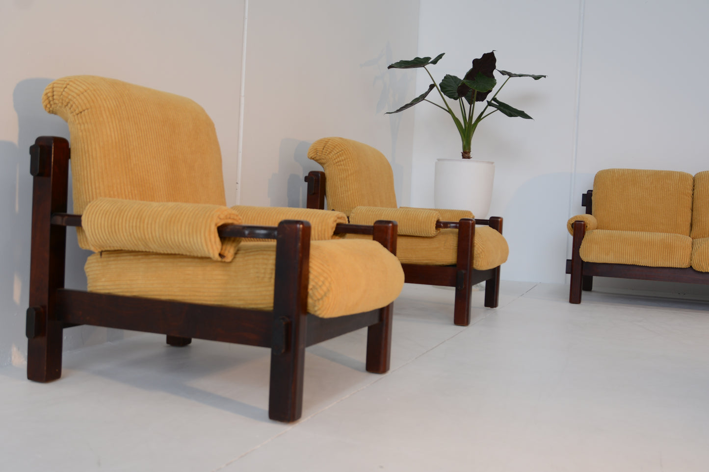 Timber & Gold Vintage Lounge Set