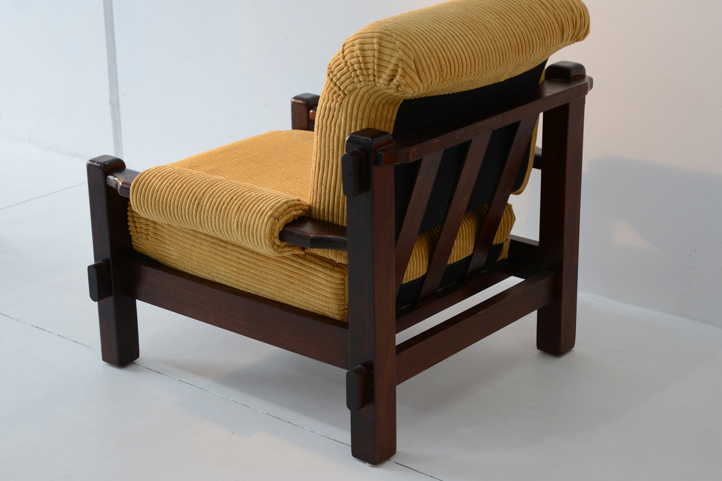 Timber & Gold Vintage Lounge Set