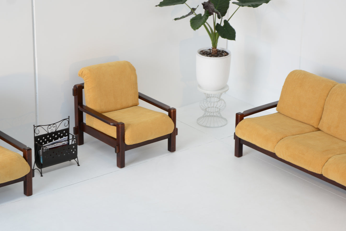 Timber & Gold Vintage Lounge Set
