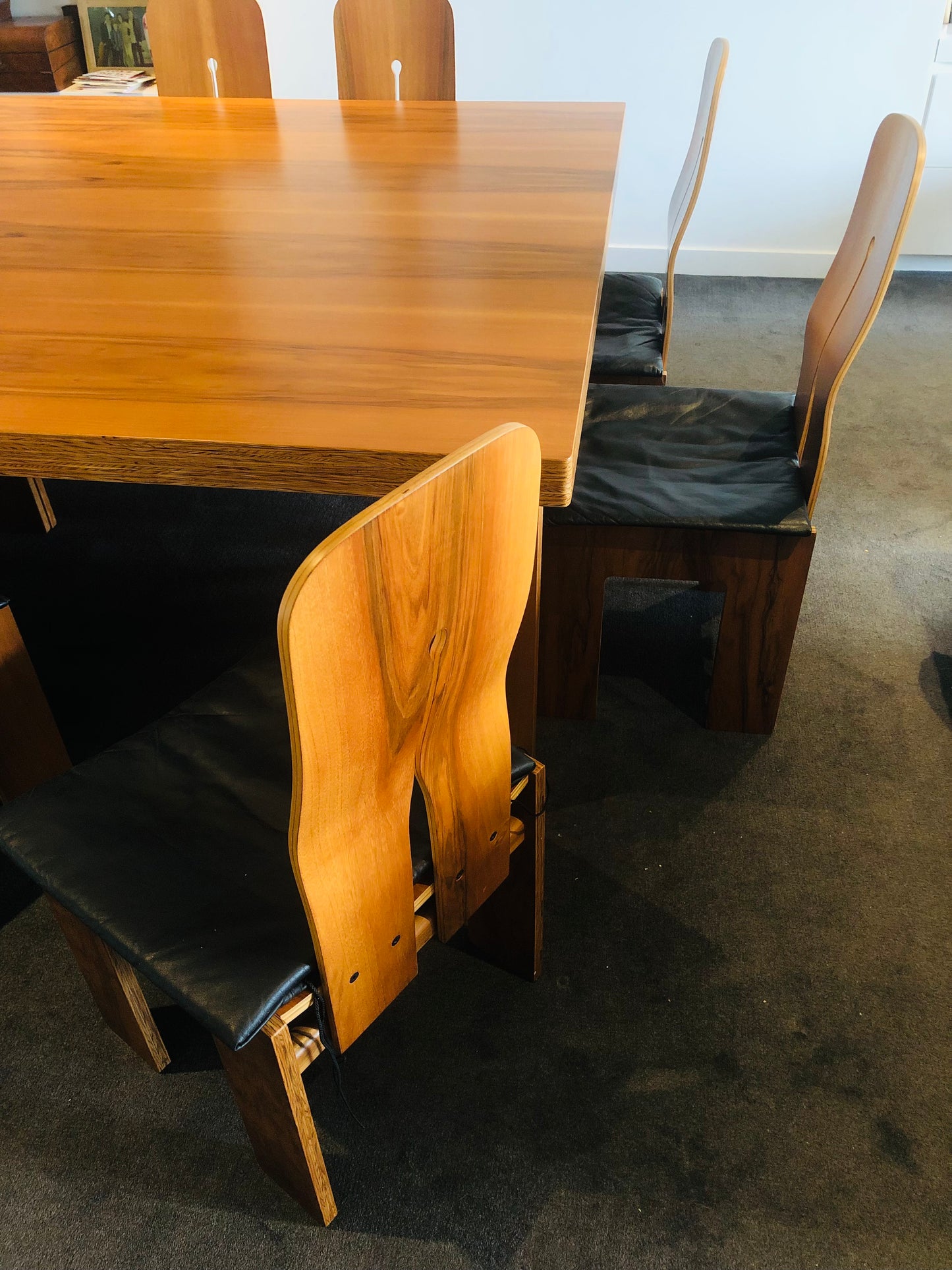 Carlo Scarpa for Bernini Ten Piece Dining Suite - Table, Chairs & Credenza