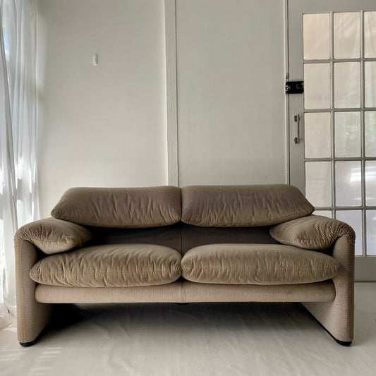 - Original Maralunga Two-Seater Sofa by Vico Magistretti for Cassina