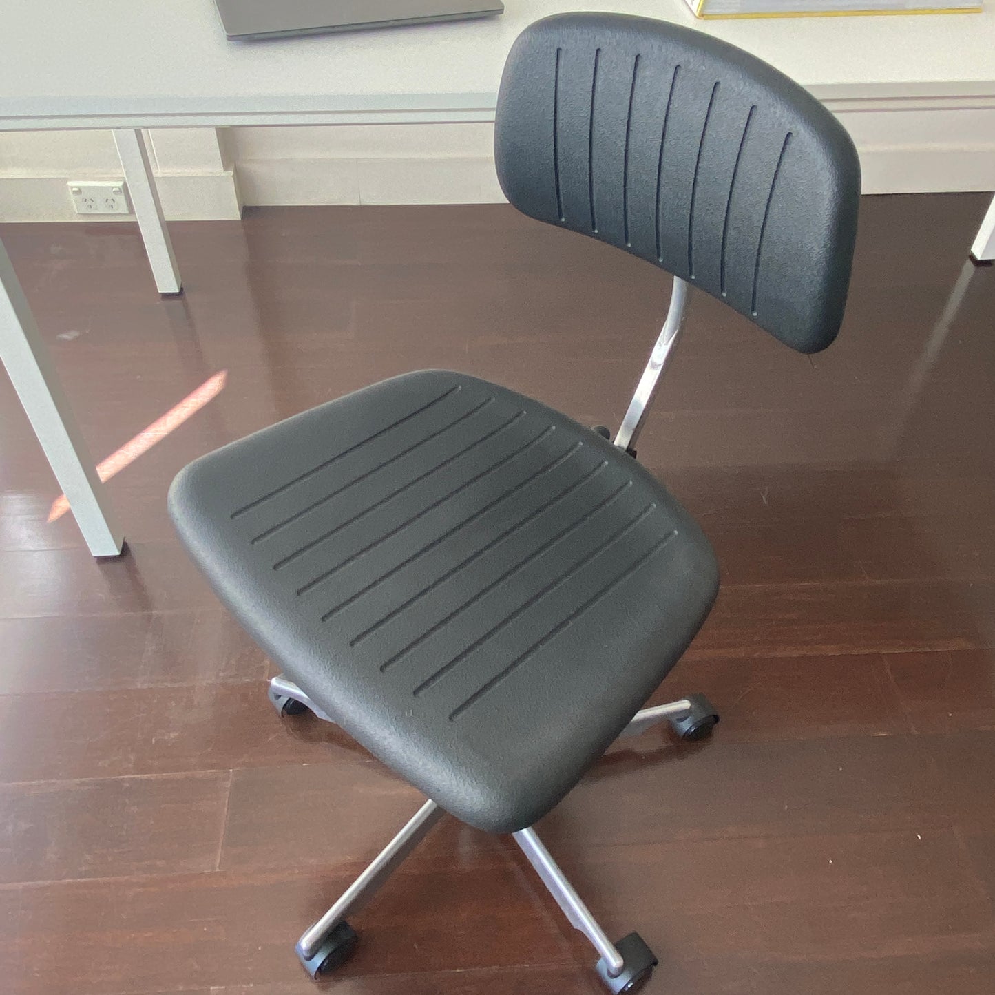 Fritz Hansen Kevi Office Chair