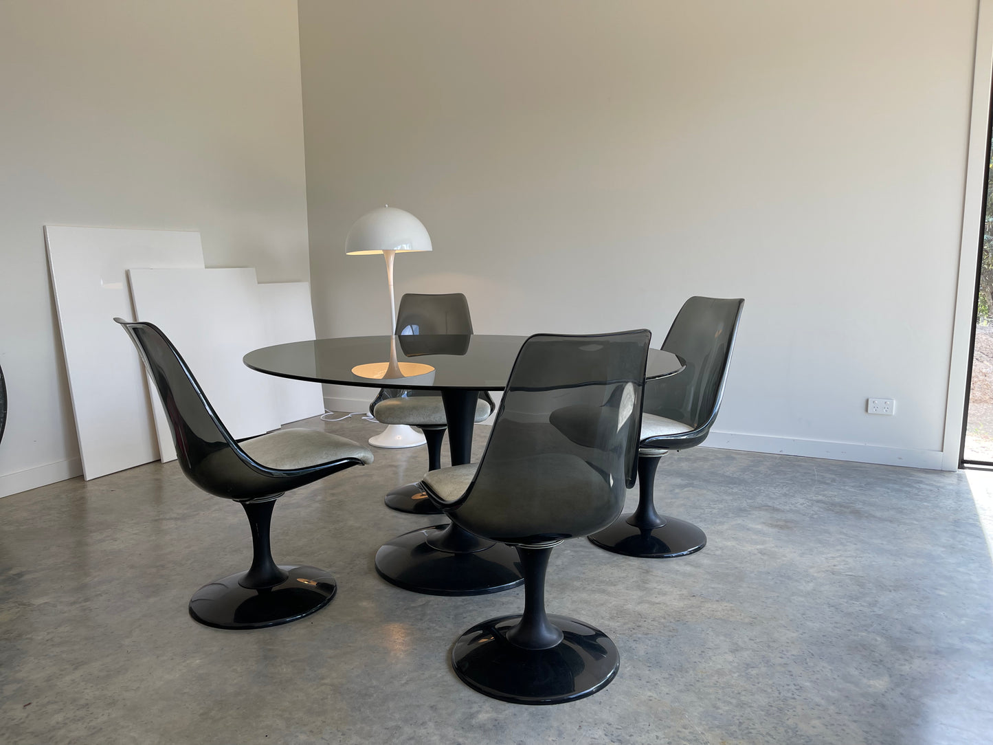 - 70's Chromcraft Tulip Dining Table & Chairs Setting
