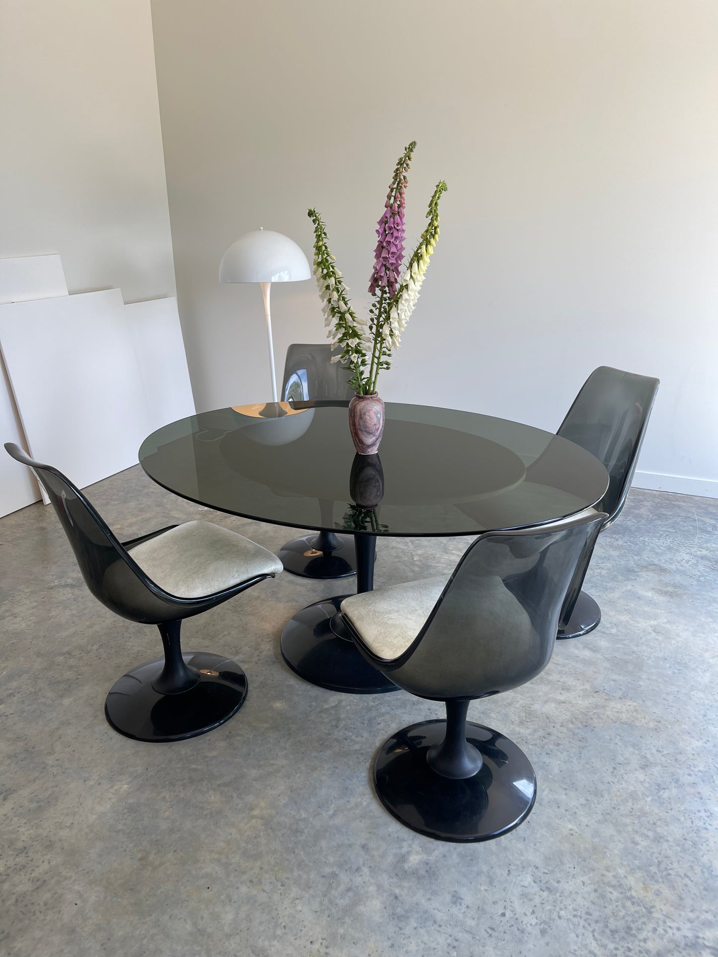 - 70's Chromcraft Tulip Dining Table & Chairs Setting