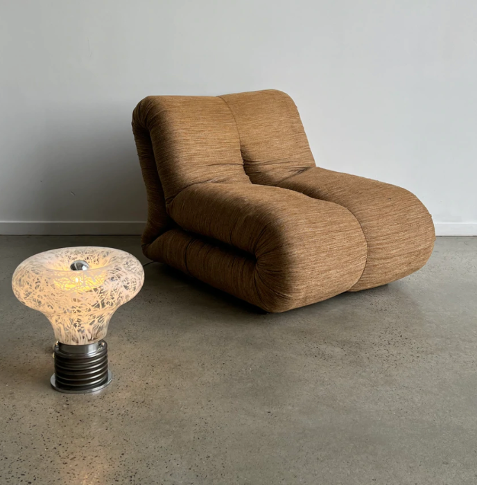 - Claudio Vagnoni for 1P, 'Pagru' Lounge Chair in Original Brow Fabric, 1960s