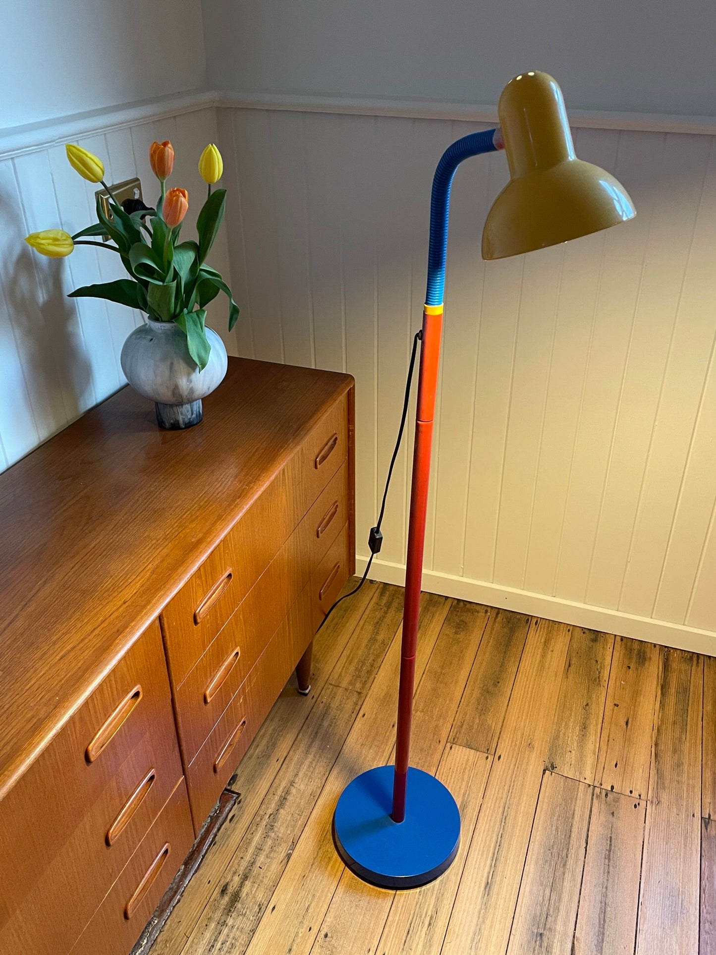 - 1980s Floor Lamp