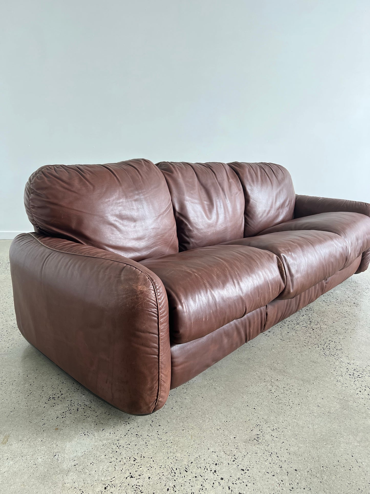 Italian 'Piumotto' Arrigo Arrigoni for Busnelli Leather Sofa & Armchairs - 1970s