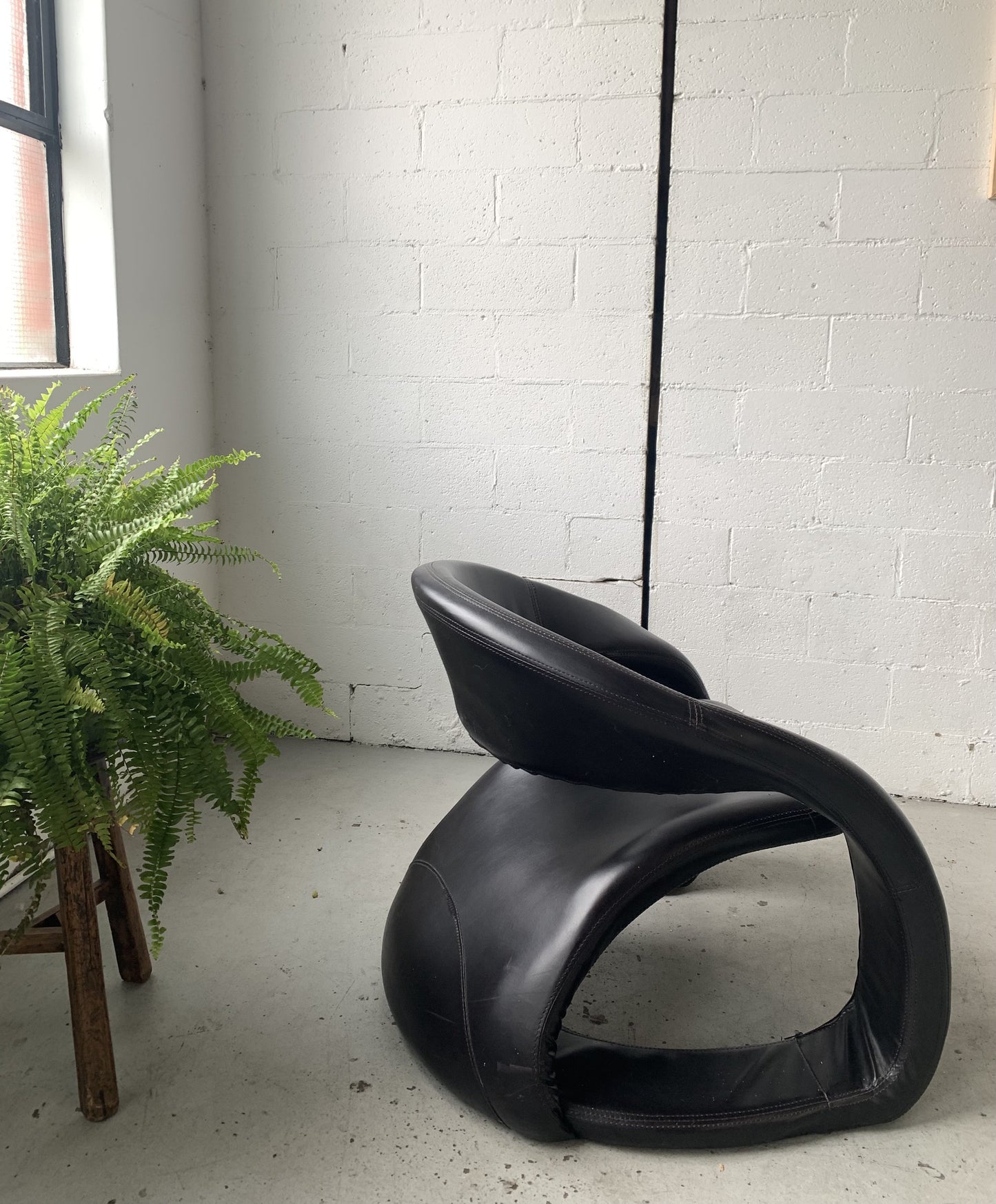 Jaymar Tongue Chair, Canada