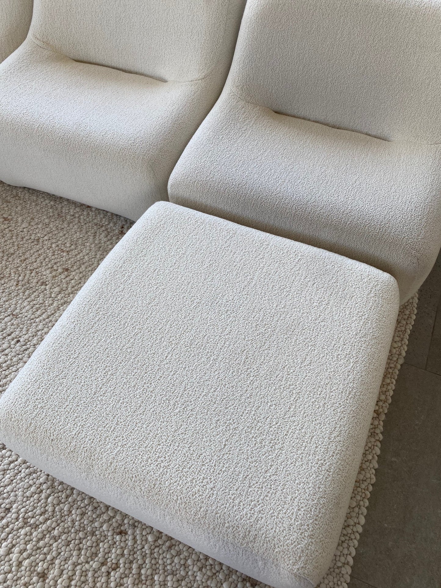 Featherston Numero VII in Boucle