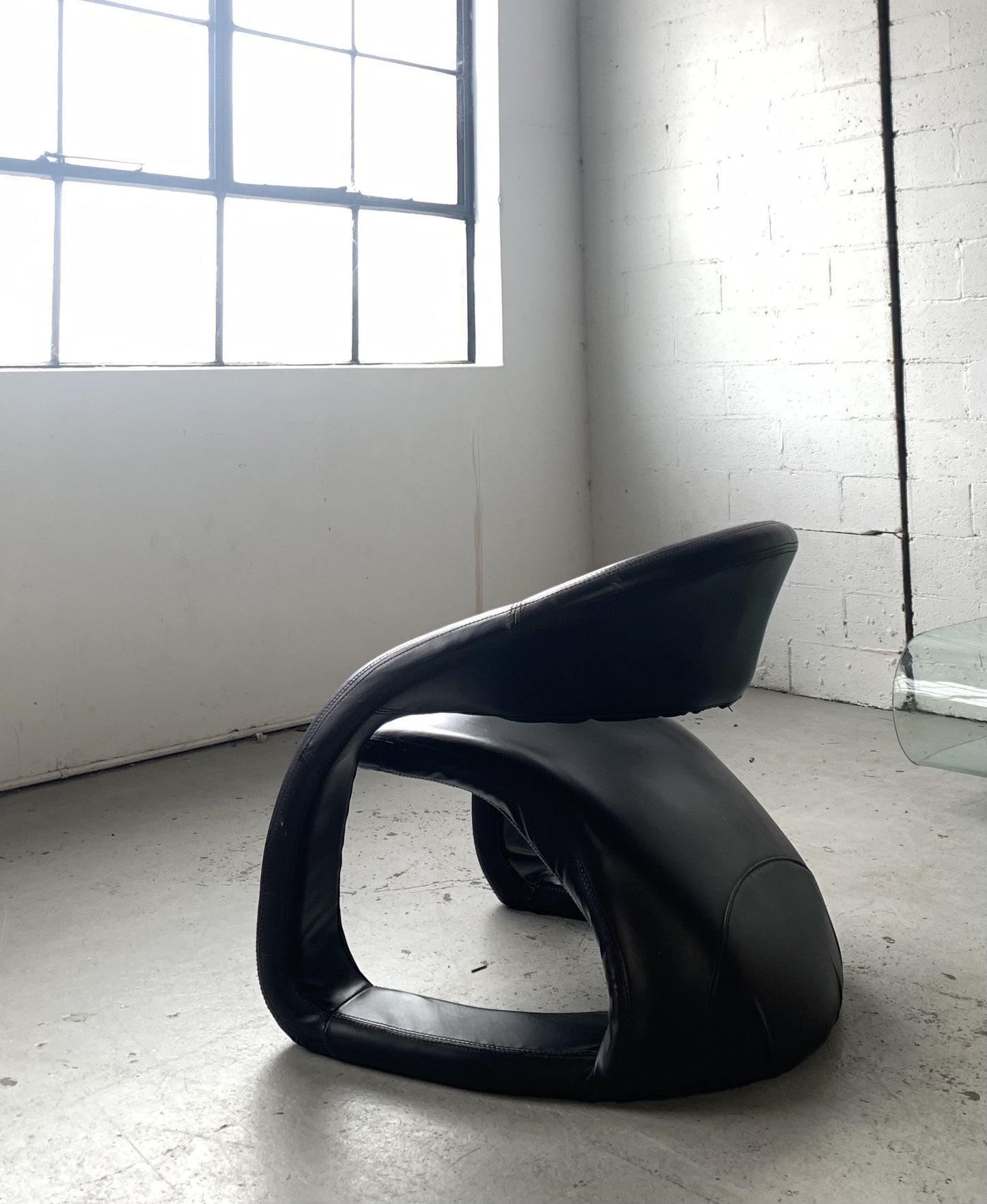 Jaymar Tongue Chair, Canada