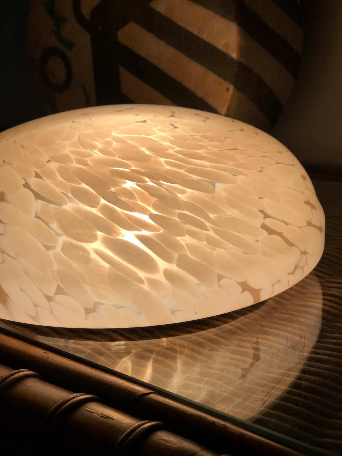 Pink glass button lamp