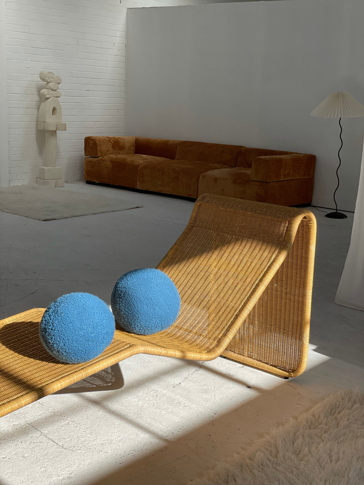 Cane Lounge Chaise After Tito Agnoli P3
