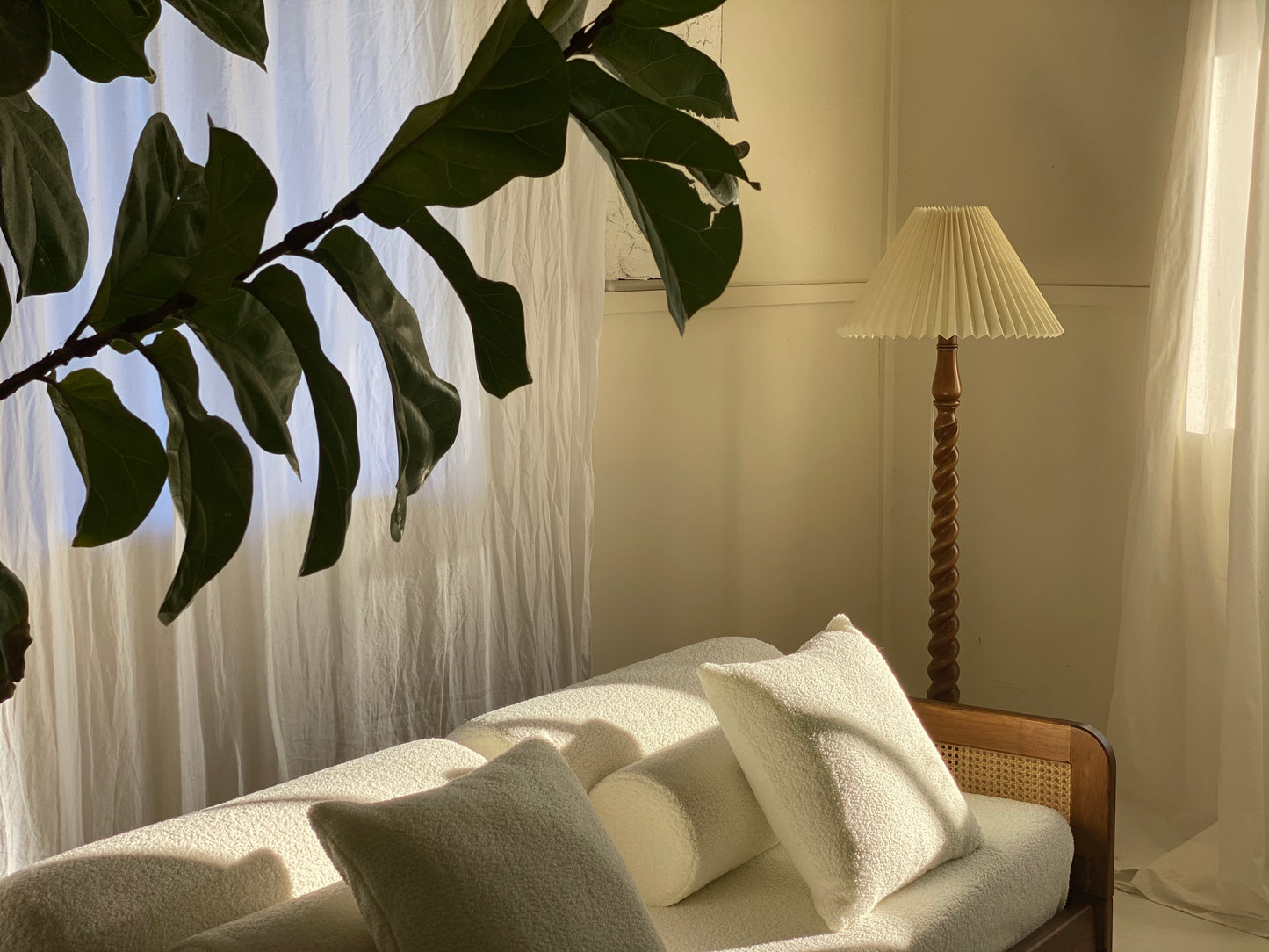 Pleated Floor Lamp