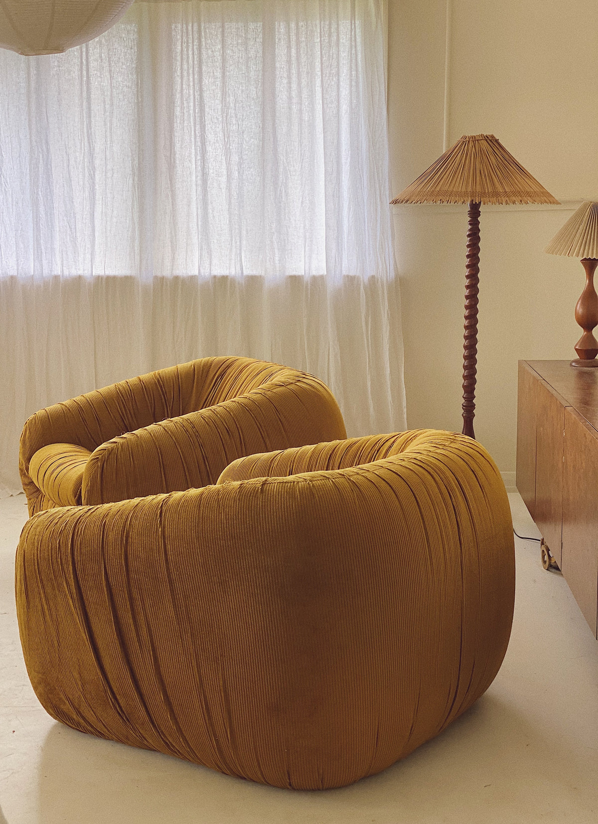 Flerbelle Armchair, France 1960s