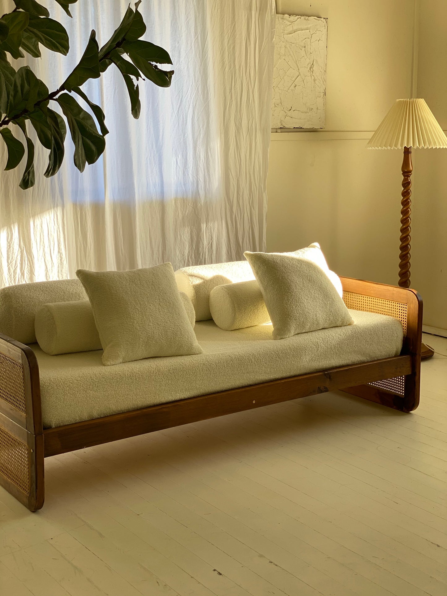 Pleated Floor Lamp