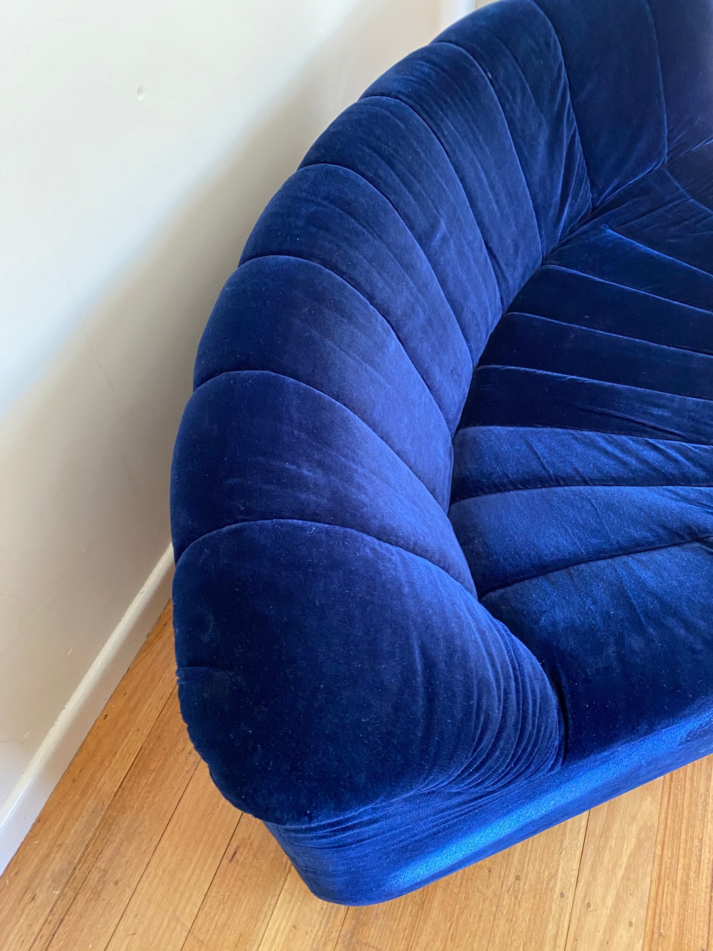 Featherston Numero VII Curved Modular