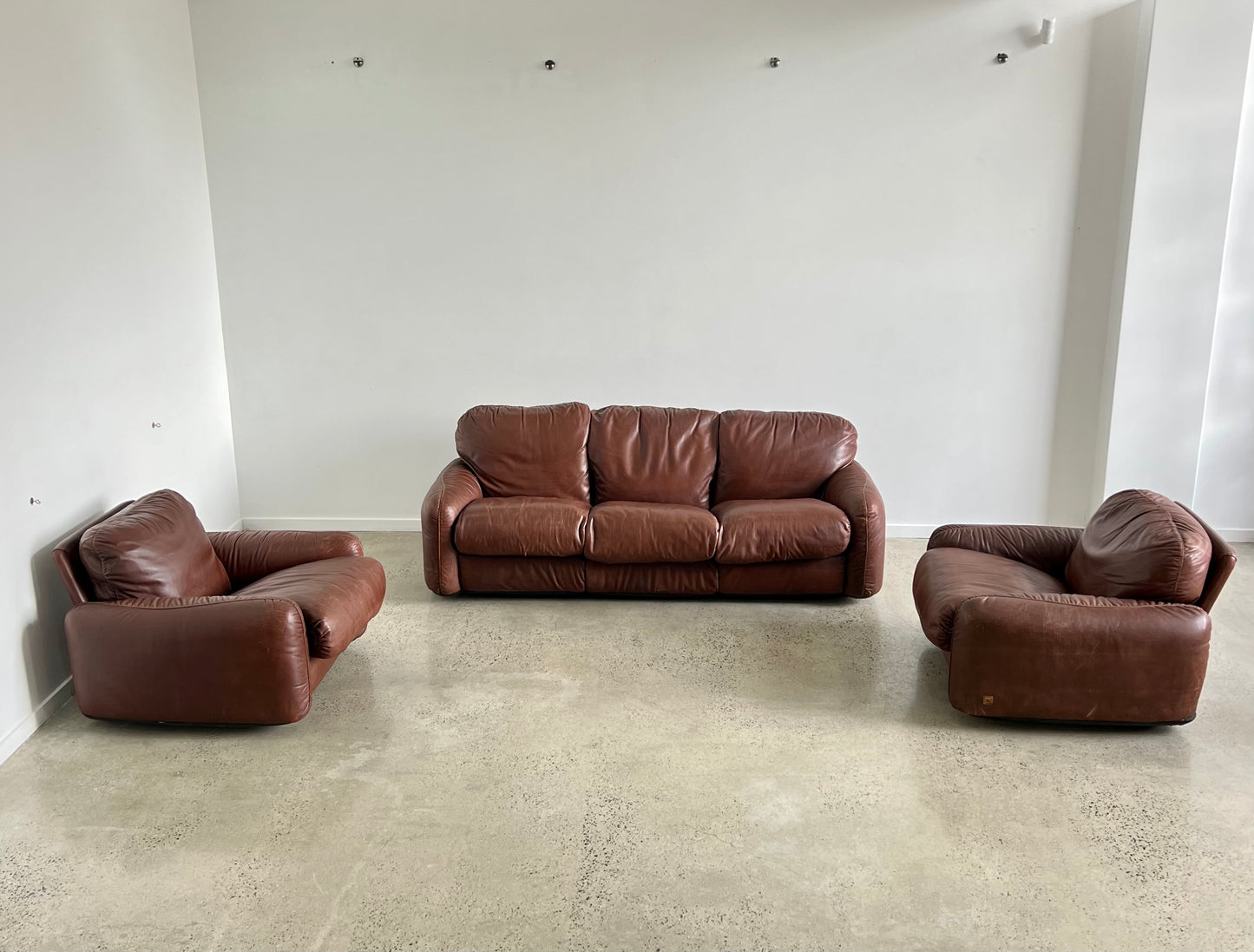 Italian 'Piumotto' Arrigo Arrigoni for Busnelli Leather Sofa & Armchairs - 1970s